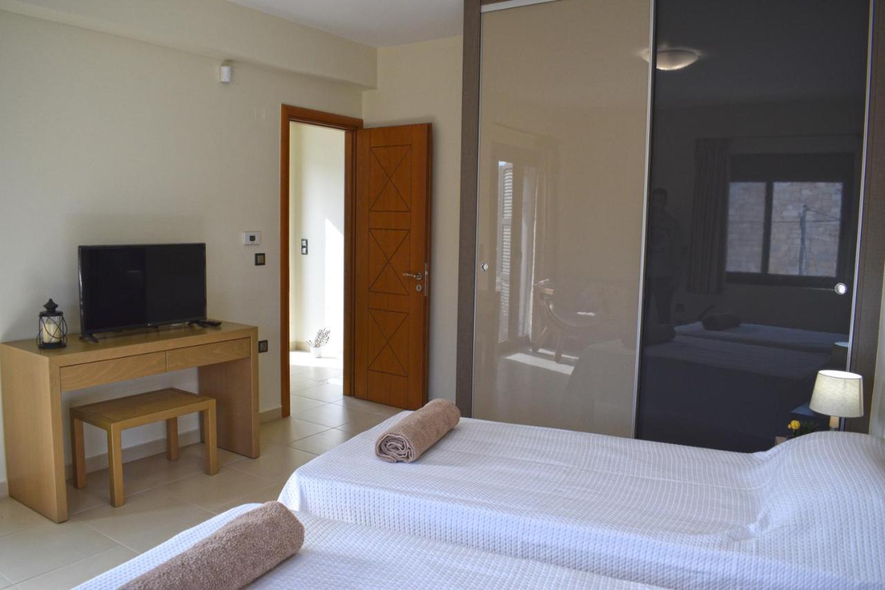 Four Seasons Homes Stalós Dış mekan fotoğraf
